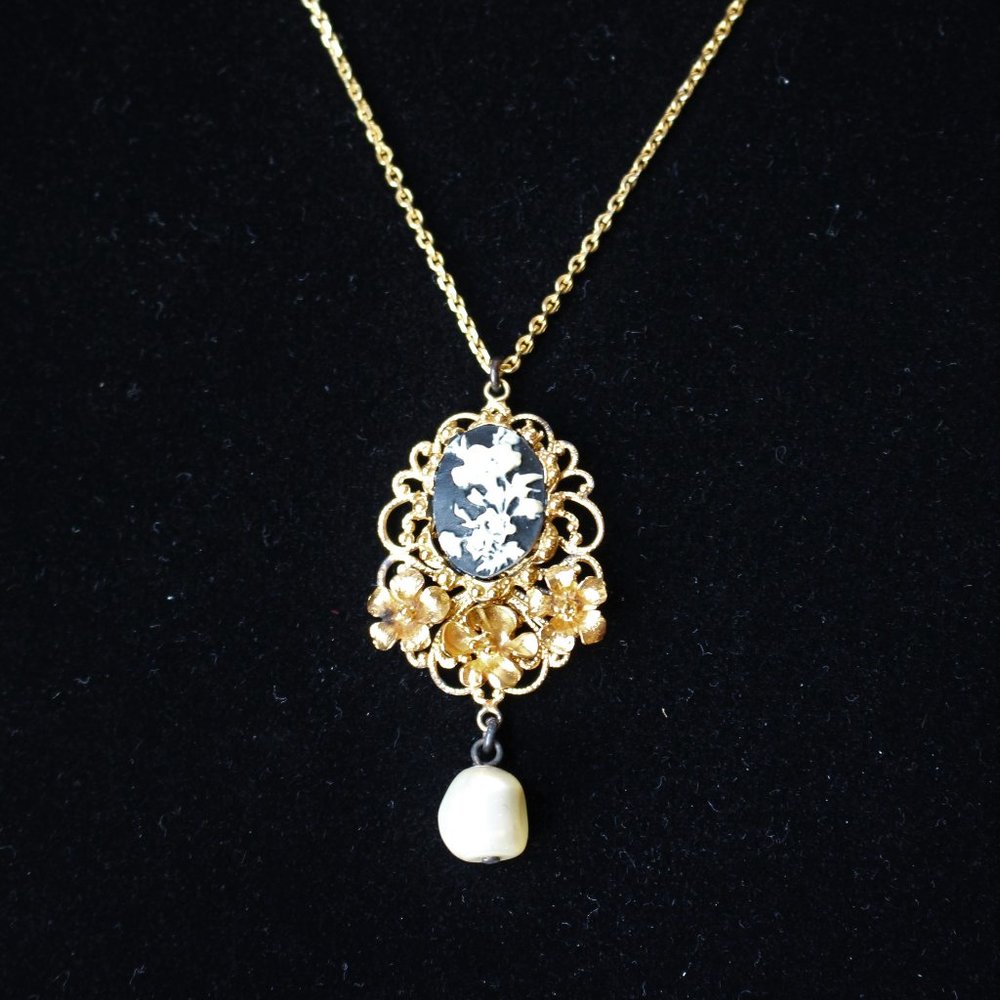 Dolce&Gabanna Gold-Plated Floral Cameo Necklace